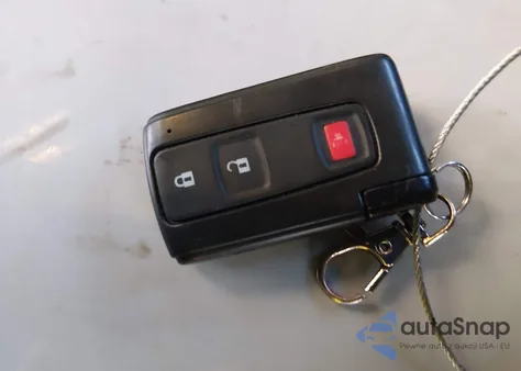 2005 Toyota Prius z USA, uszkodzony, nr VIN JTDKB22U857041070